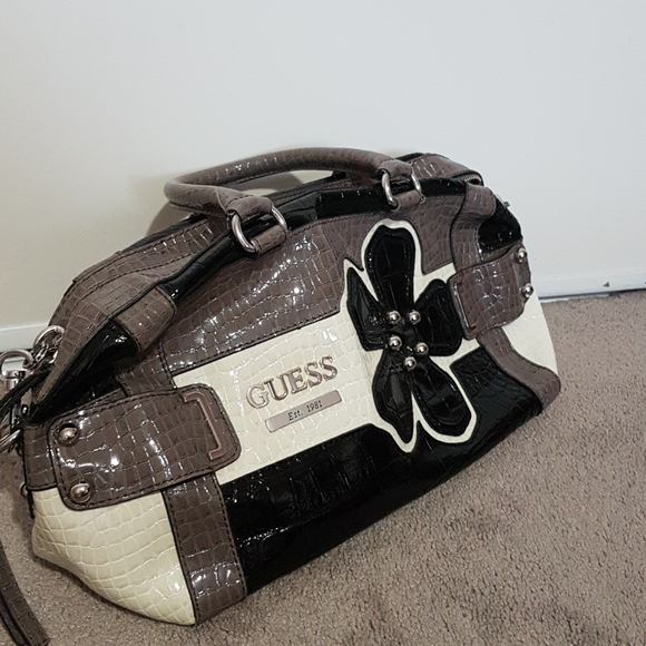 Vintage Guess shoulder bag - Picture 2 of 3